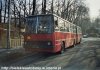 019 - Przegubowy autobus (zwaszcza czerwony) to obecnie rzadki widok
na >>jedynce<<. Fot. Pawe Adamus
Kliknij, aby powikszy