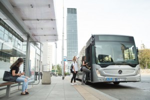 Premiera: Nowy Mercedes Conecto Premiera: Nowy Mercedes Conecto
